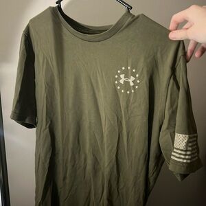 Under Armour Tshirt